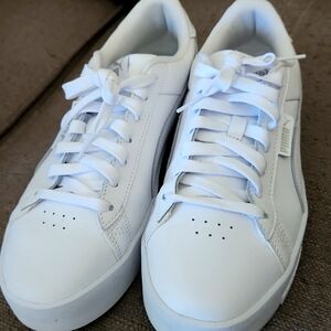 Puma women's size 10 shoes